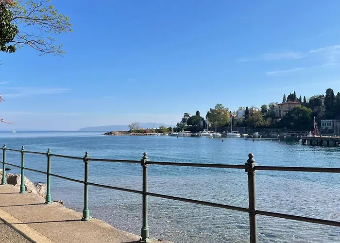 Cozy Apartment Bosnjak Near Opatija, With Sea View Terrace, Air Condition, Free Private Parking