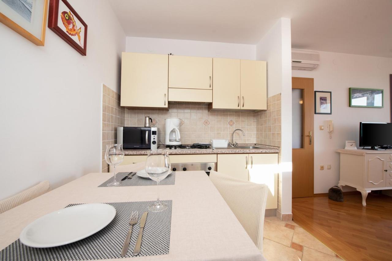 Cozy Bosnjak Near Opatija, With Sea View Terrace, Air Condition, Free Private Parking Apartment *