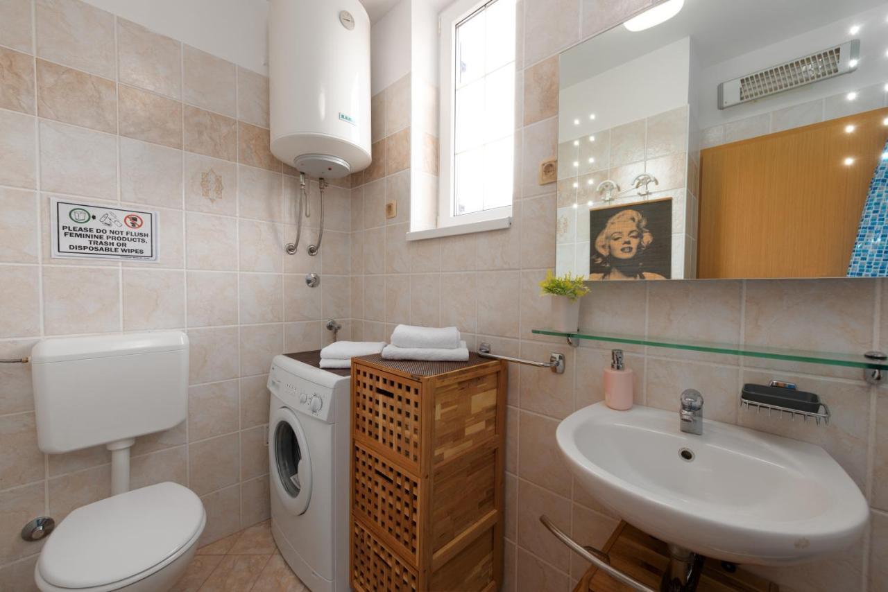 Cozy Bosnjak Near Opatija, With Sea View Terrace, Air Condition, Free Private Parking * Ičići